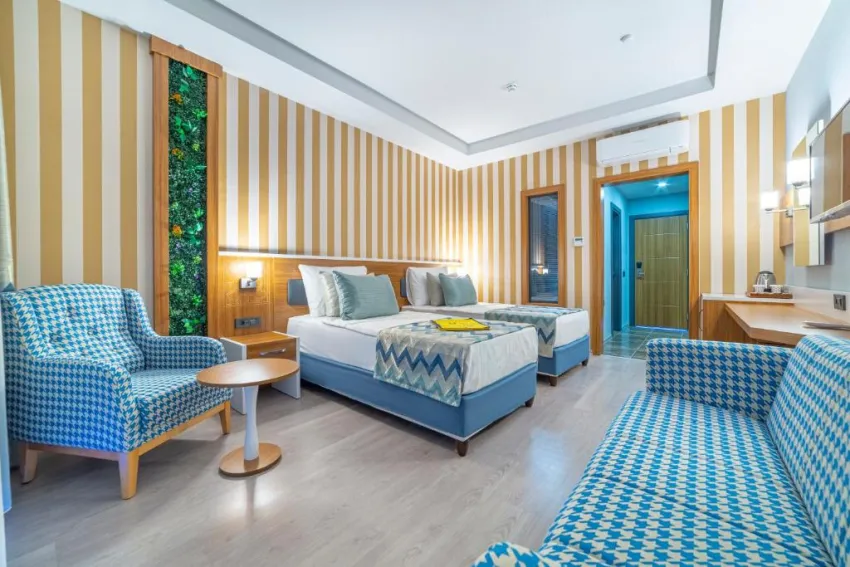 LONICERA PREMIUM HOTEL  5*-4