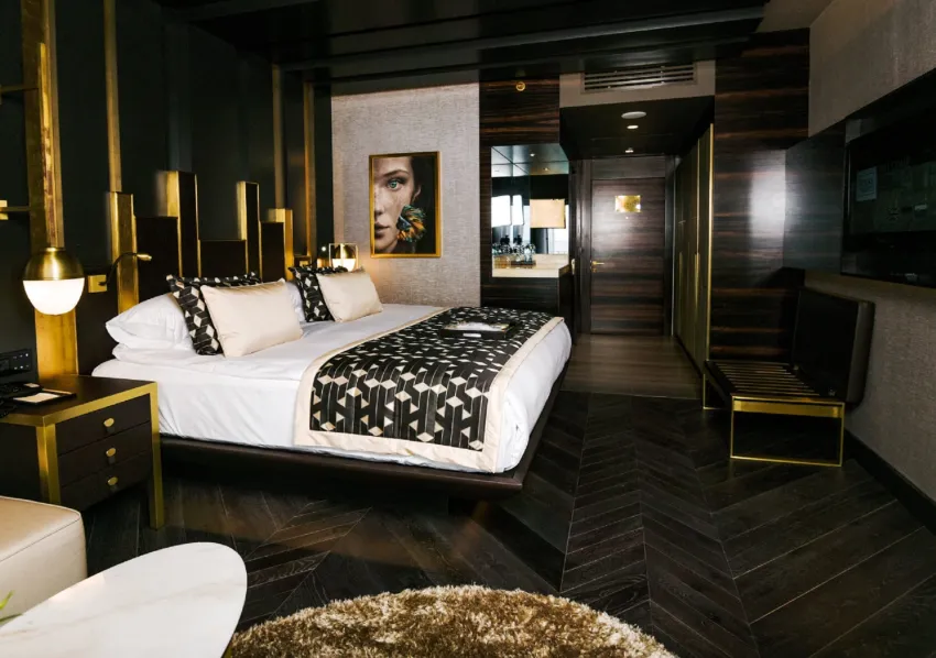 Rocks Hotel & Casino 5*-5