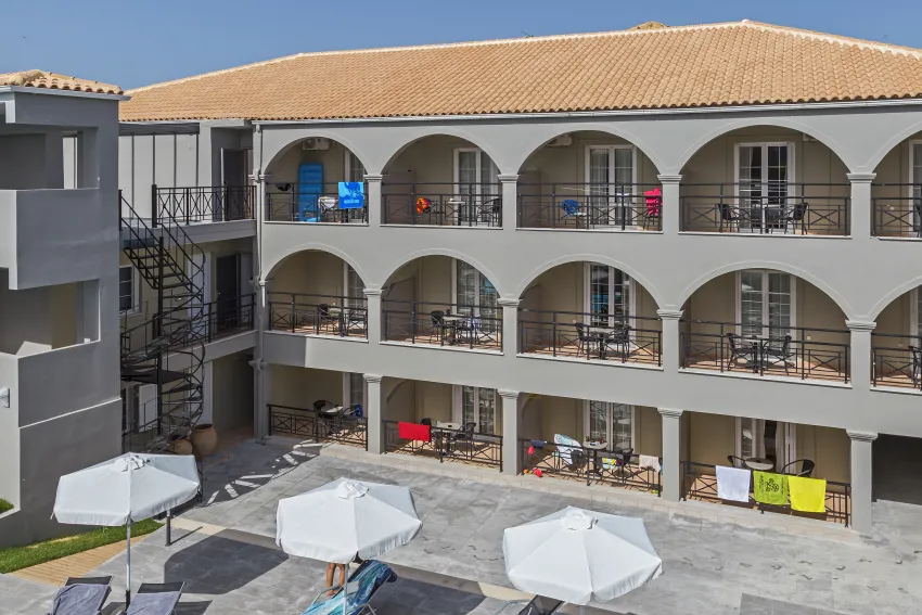 White Olive Premium Laganas 4*-4