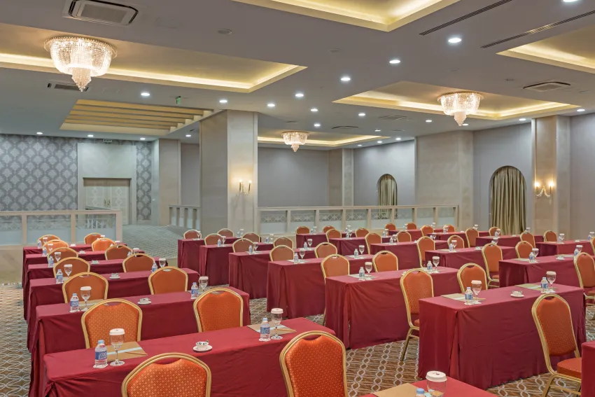 Royal Holiday Palace Hotel 5*-100