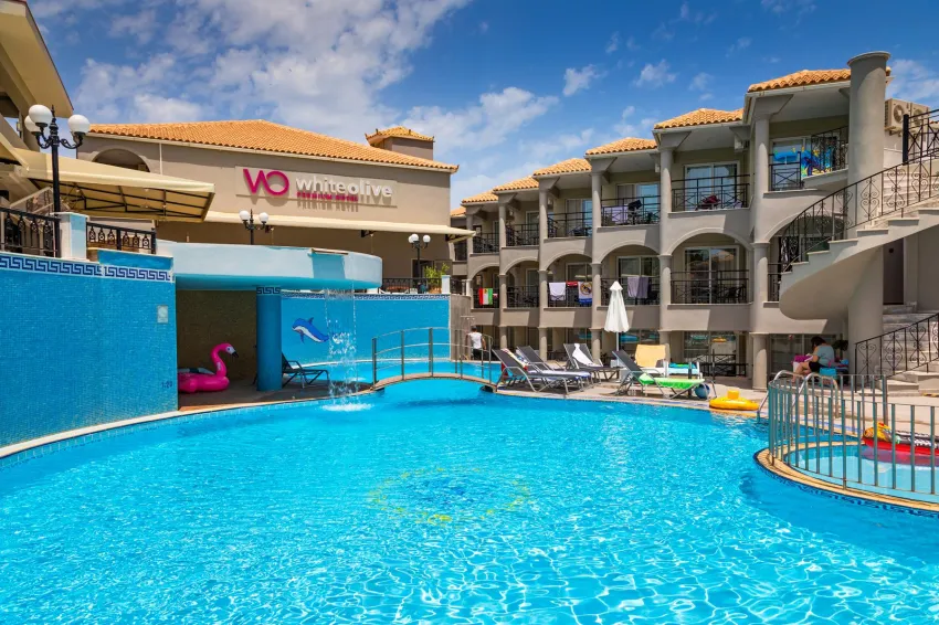 White Olive Premium Laganas 4*-1