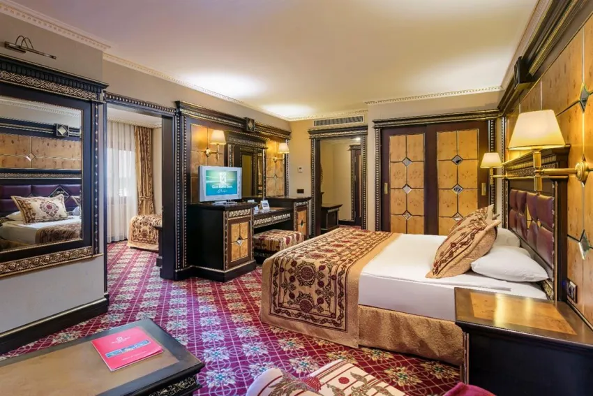 CLUB HOTEL SERA  5*-9