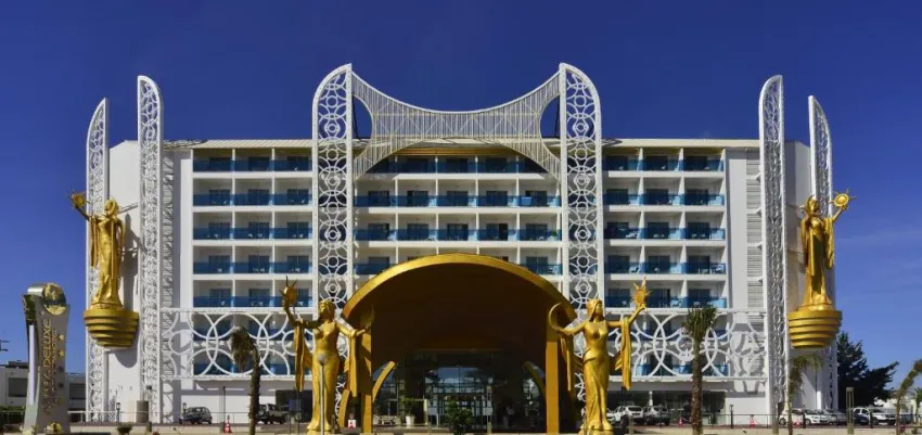 AZURA DELUXE RESORT & SPA HOTEL  5*-10