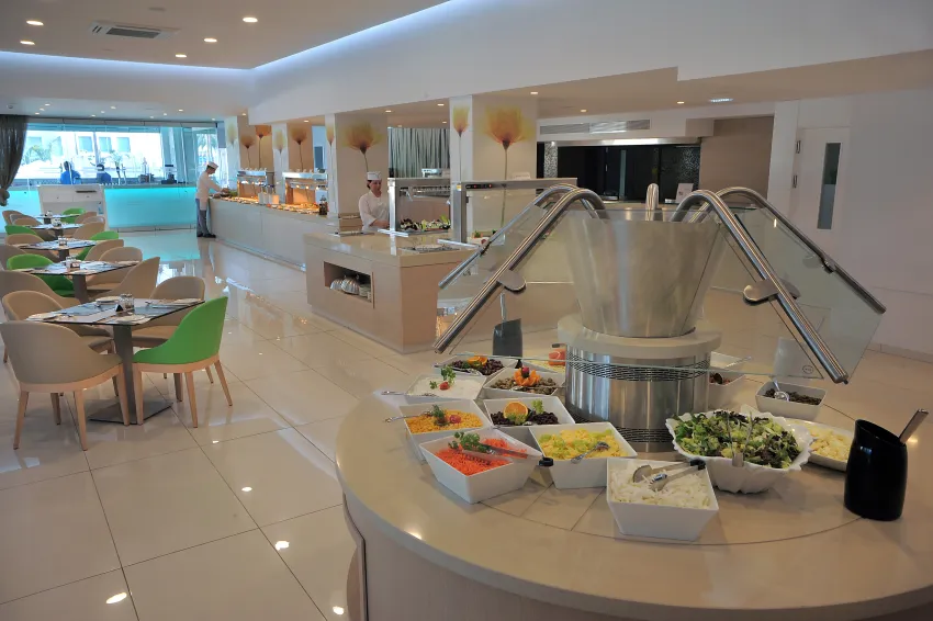 Nelia Beach Hotel 4*-70