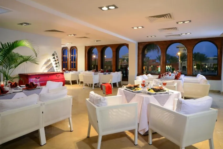 Coral Sea Aqua Club 4*-2