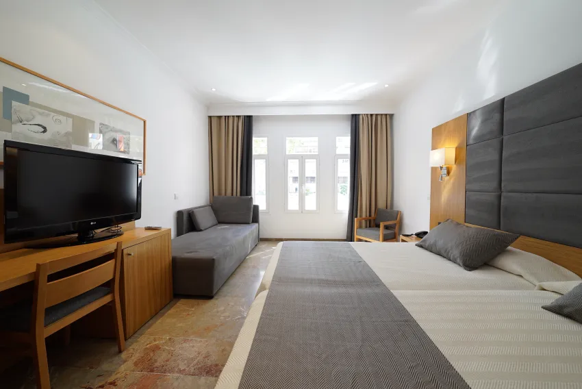 Artmadams Hotel 4*-74