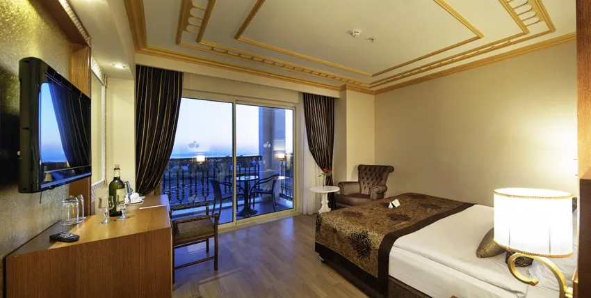 DIAMOND EXCELLENCE RESORT(EX.CRYSTAL PALACE LUXURY)  5*-5