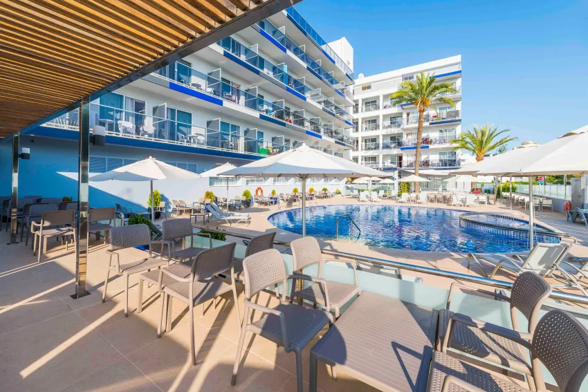 Vista Park Hotel & Apartments 3*-25