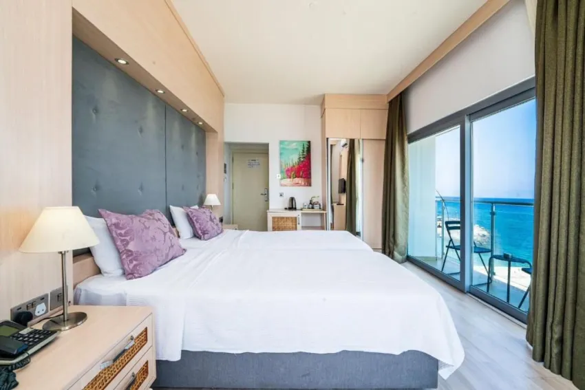 MANOLYA HOTEL  3*-3