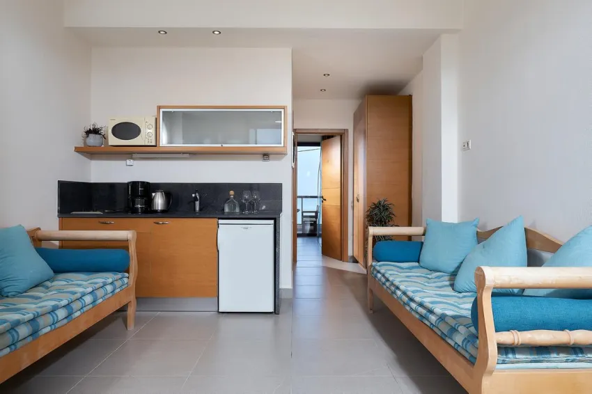 Creteco Hotel and Suites 4*-8