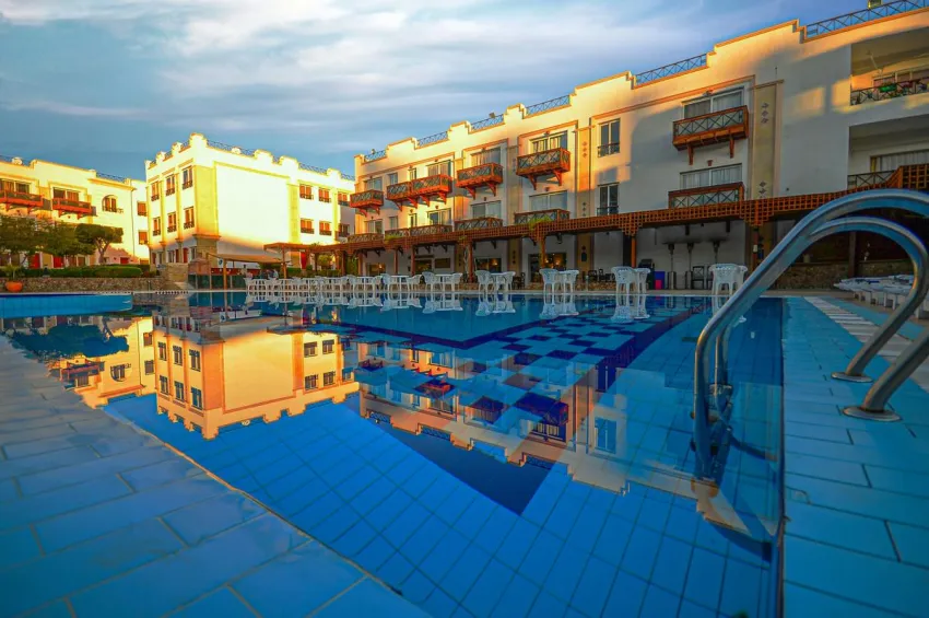 Falcon Naama Star 3*-12