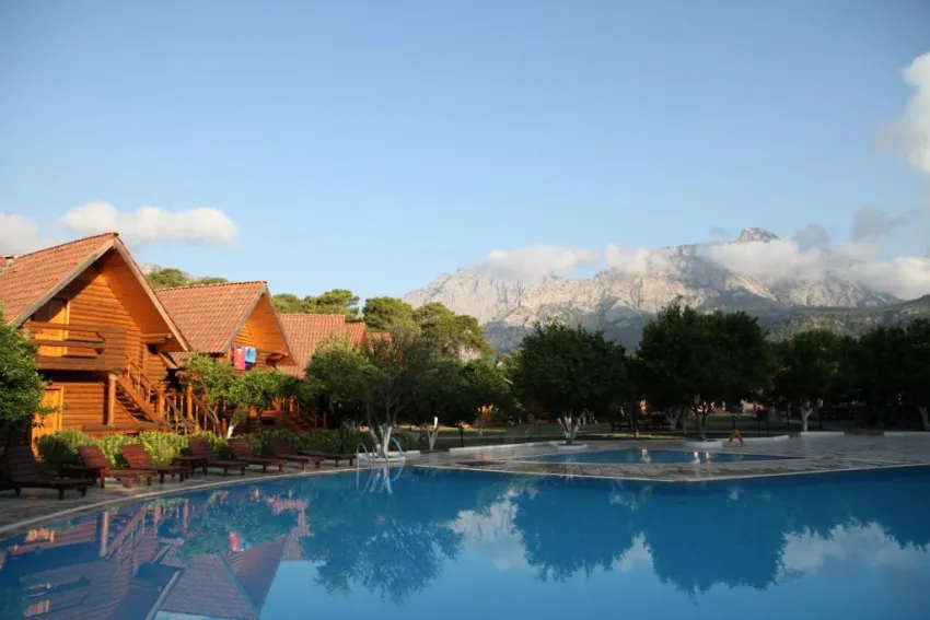 WOODLINE HOTEL  3*-6