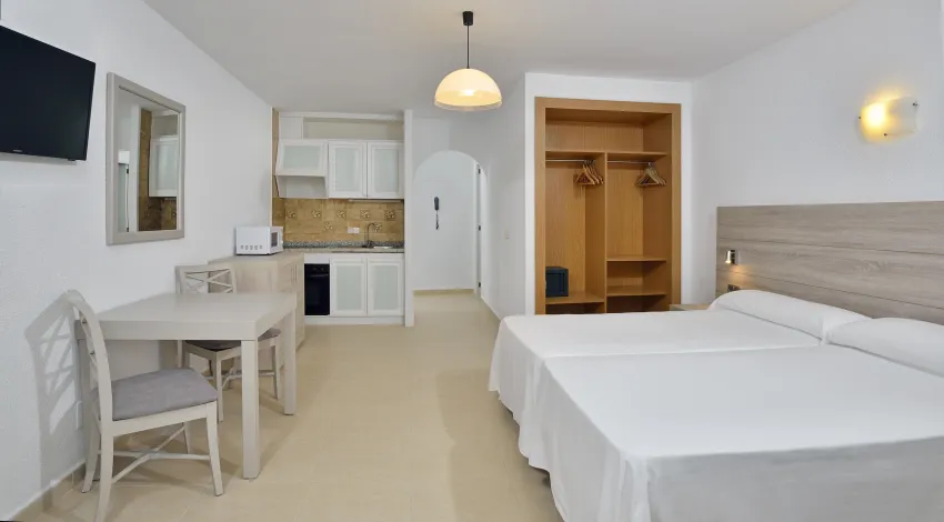 Sol Cala Dor Apartments 3*-8