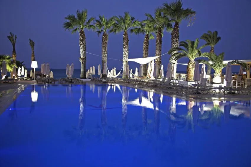 Vrissiana Beach 4*-3