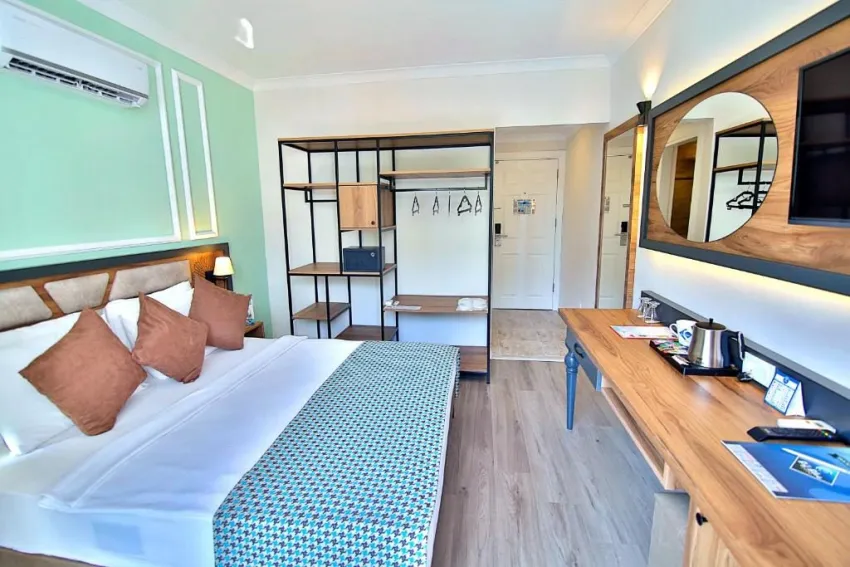 CLUB BIG BLUE SUITE HOTEL  4*-19