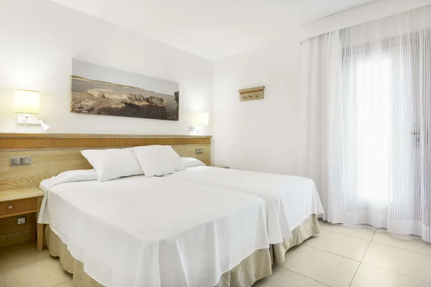 Iberostar Waves Club Cala Barca 4*-265