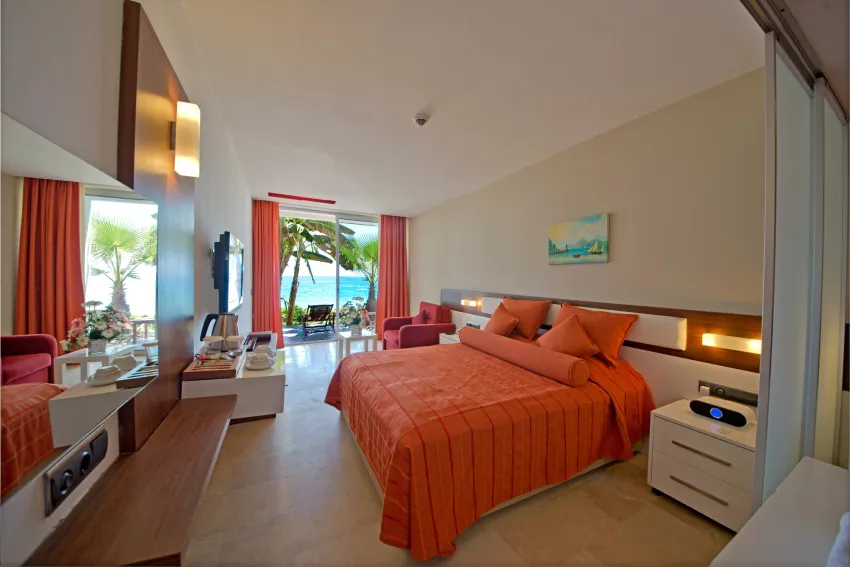 YALIHAN UNA(EX.YALIHAN HOTEL)  4*-4