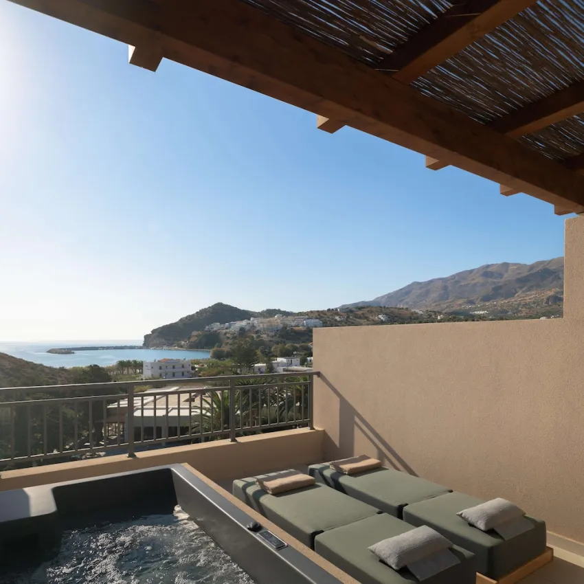 Paralos Irini Mare 4*-95