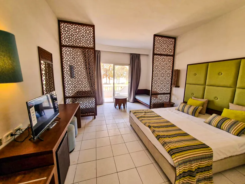 MONARQUE CLUB RIVAGE MONASTIR  4*-23