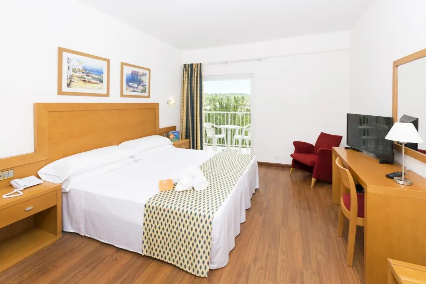 HSM Don Juan Hotel 3*-23