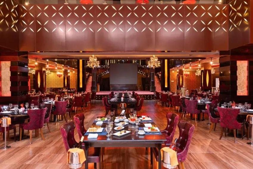 PICKALBATROS WHITE BEACH RESORT  5*-63