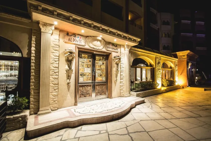 SUNNY DAYS EL PALACIO RESORT & SPA  4*-45