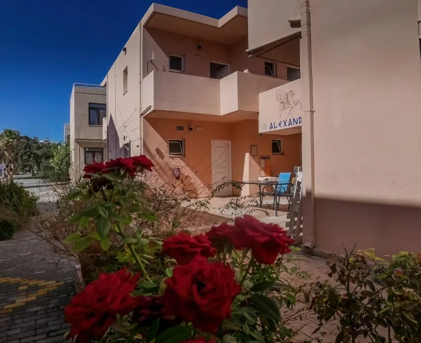 Alexandros Apartments 3*-3