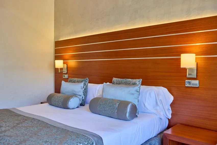 Zafiro Rey Don Jaime 4*-7