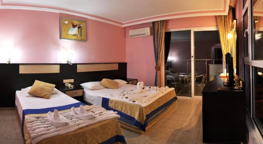 FIRST CLASS HOTEL  5*-26