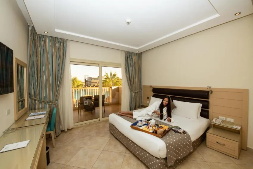 SUNRISE CRYSTAL BAY RESORT  5*-29