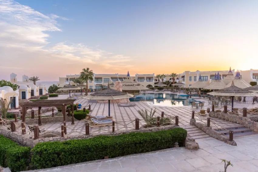 CLUB FARAANA REEF  4*-5