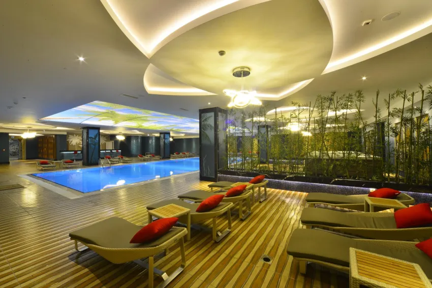 Azura Deluxe Resort & Spa Hotel 5*-5