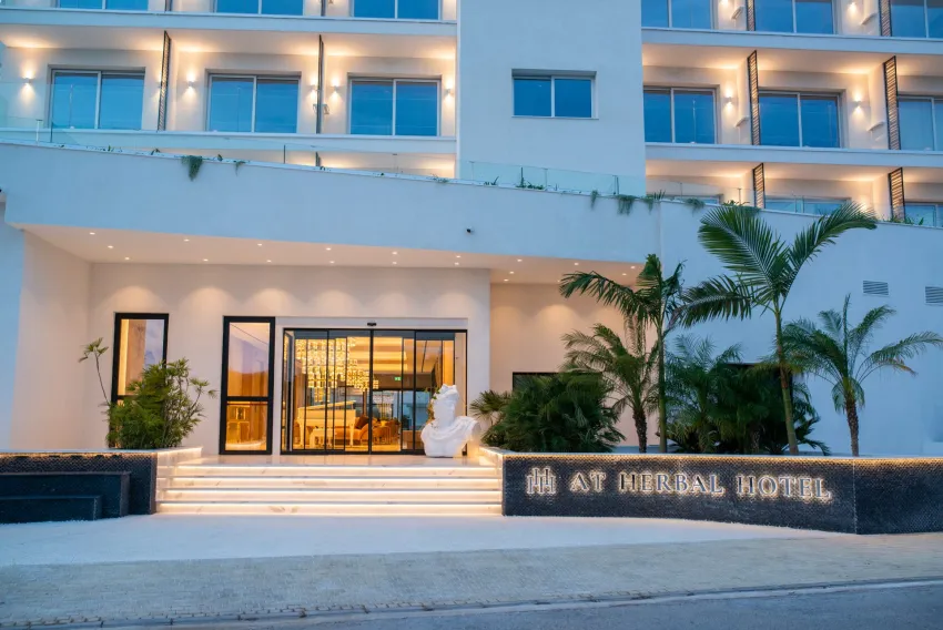 At Herbal Hotel 5*-10