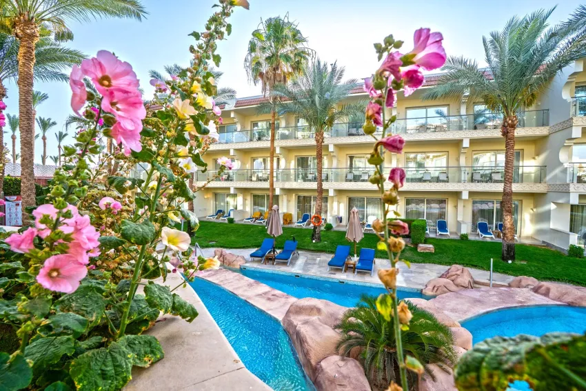Xperience Sea Breeze Resort 5*-1