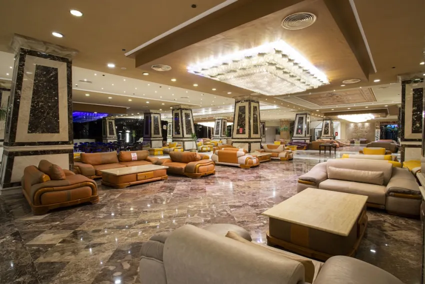 Amc Royal Hotel & Spa 5*-5