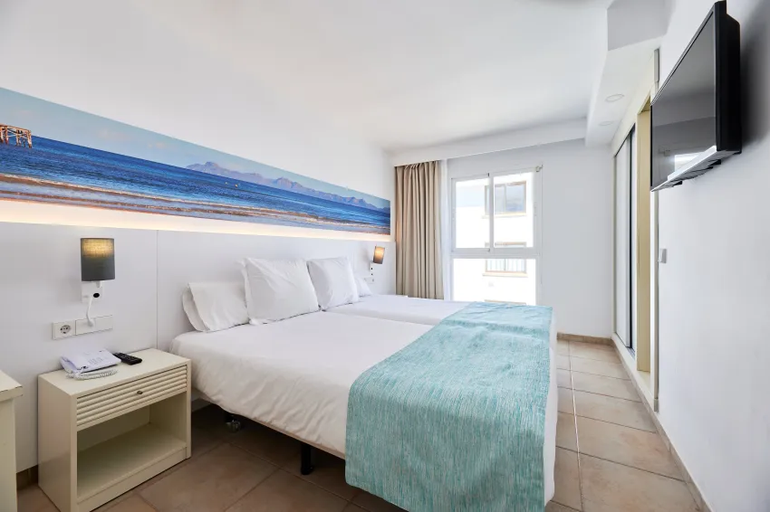 AluaSun Continental Park Hotel & Apartments 4*-9