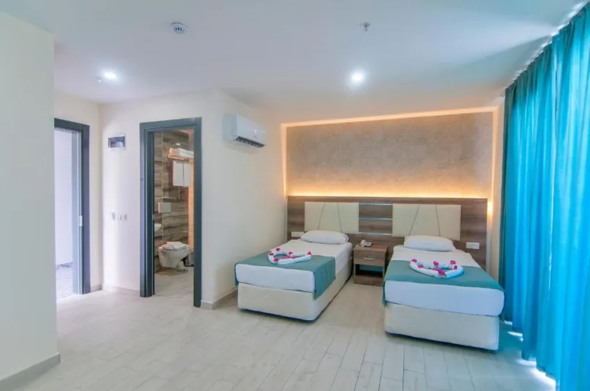 KOLIBRI HOTEL  3*-7