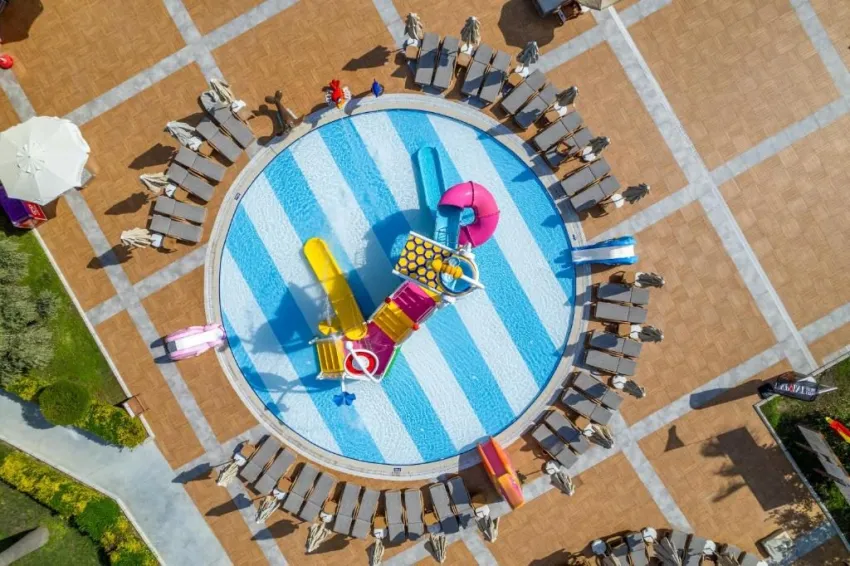 ROYAL GARDEN BEACH HOTEL  5*-27