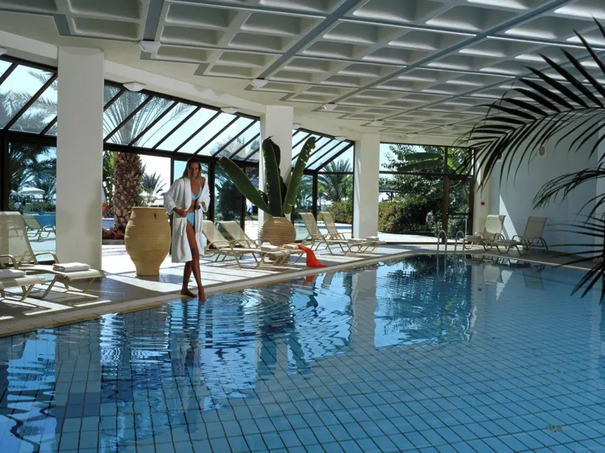 Constantinou Bros Athena Beach Hotel 4*-3