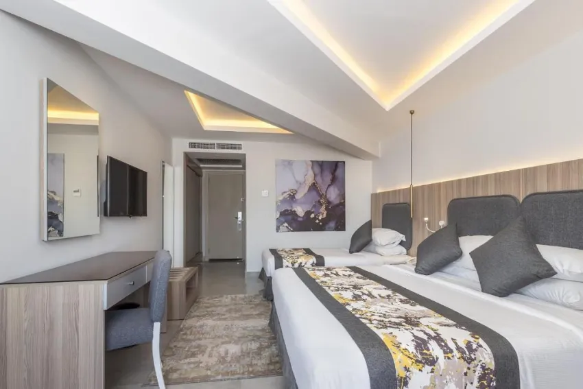 LONG BEACH RESORT  4*-13