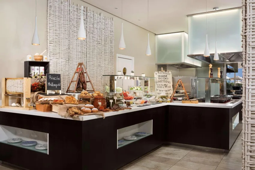 Melia South Beach 4*-362