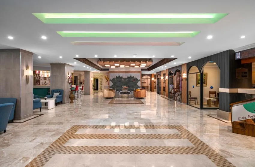 CLUB BIG BLUE SUITE HOTEL  4*-49