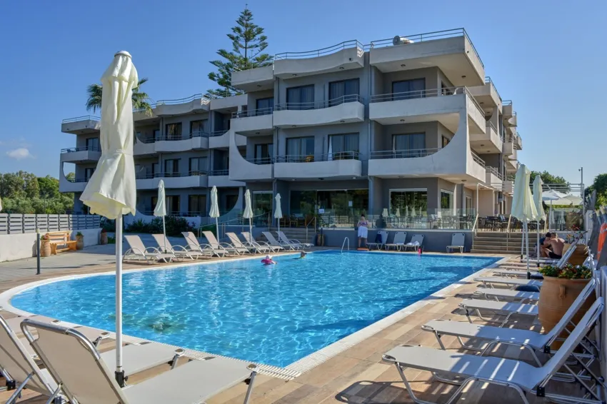 Ivory Hotel 2*-1