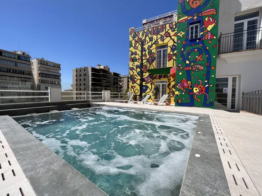 Artmadams Hotel 4*-95