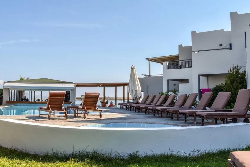 Yria Beach Hotel 4*-10