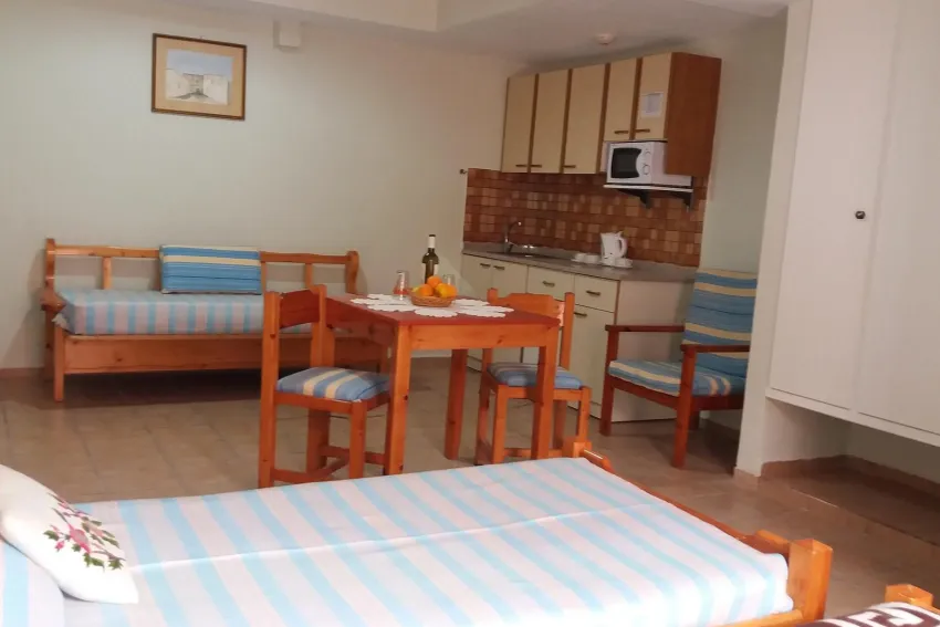 Semiramis Apartments 3*-7