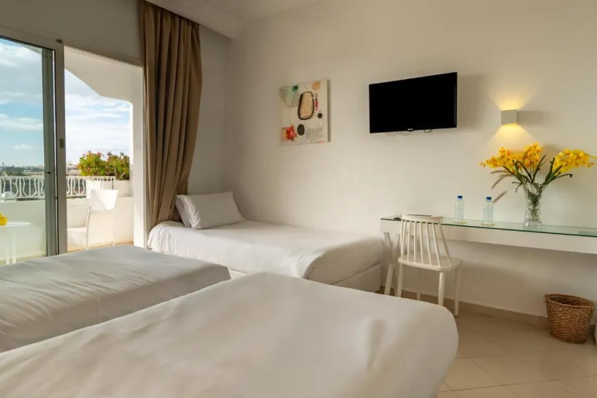 GOLDEN TULIP PRESIDENT HAMMAMET  4*-42