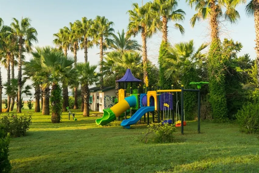 ROYAL ATLANTIS BEACH HOTEL  4*-17