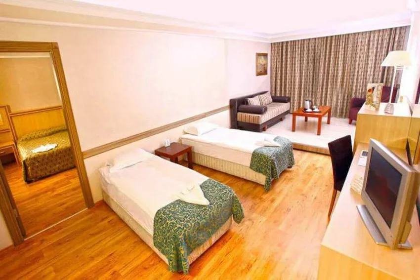 Utopia World Hotel 5*-25