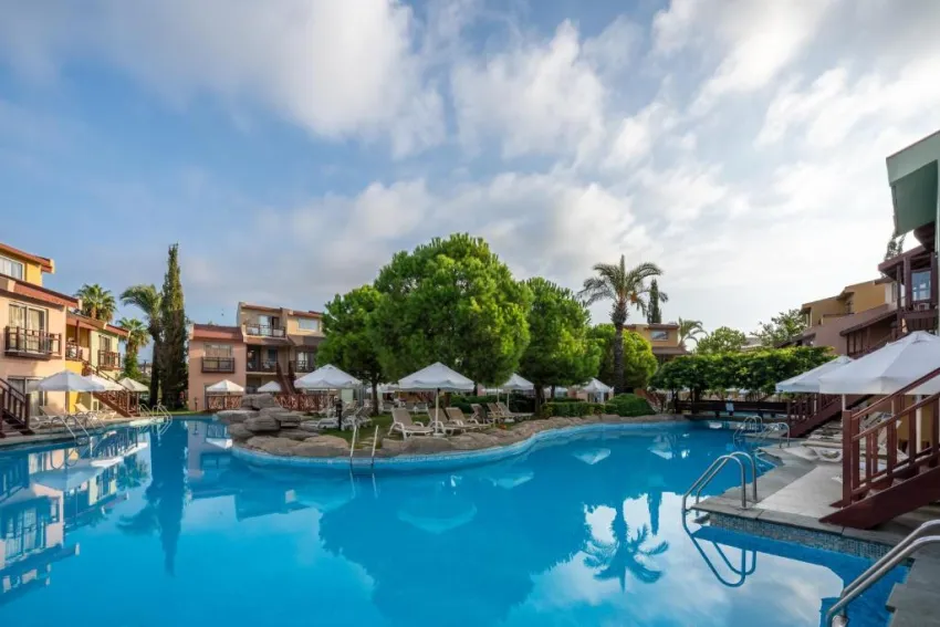 SELECTUM FAMILY RESORT SIDE  5*-35